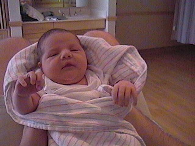 Grant3 - Newborn.jpg